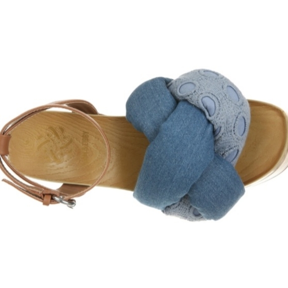 Womens Sam and Libby Cassandra Puffy Platform Sandal - Picture 4 of 10